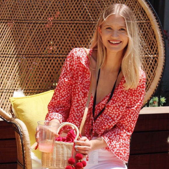 Red and white floral top❤️ - Picture 1 of 2